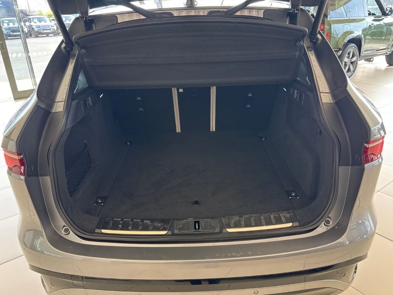 2023 (73) JAGUAR F-PACE 2.0 D200 R-Dynamic SE Black 5dr Auto AWD 5276499