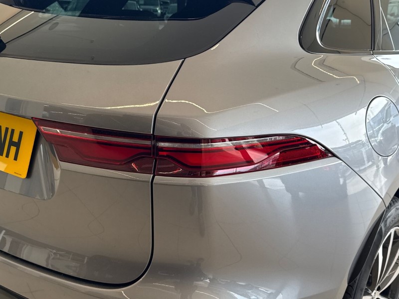 2023 (73) JAGUAR F-PACE 2.0 D200 R-Dynamic SE Black 5dr Auto AWD 5276537