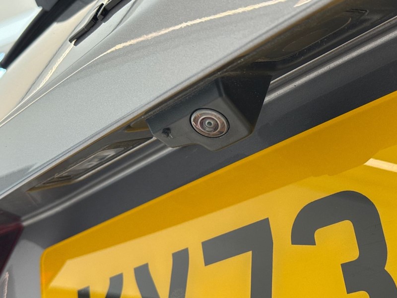 2023 (73) JAGUAR F-PACE 2.0 D200 R-Dynamic SE Black 5dr Auto AWD 5276531