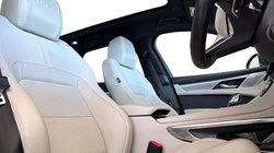 2023 (23) JAGUAR F-PACE 2.0 P250 R-Dynamic SE Black 5dr Auto AWD 5282128