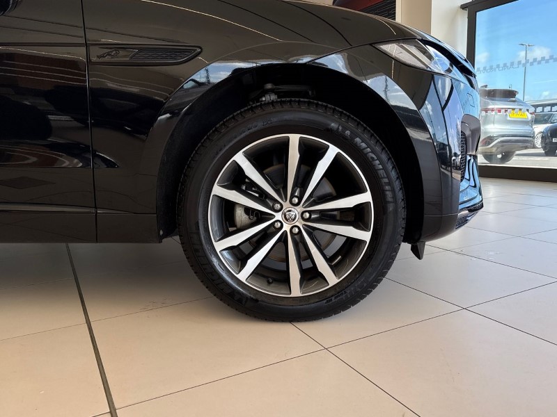 2023 (23) JAGUAR F-PACE 2.0 P250 R-Dynamic SE Black 5dr Auto AWD 5282110