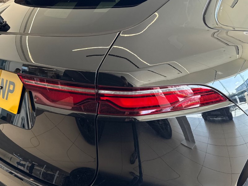 2023 (23) JAGUAR F-PACE 2.0 P250 R-Dynamic SE Black 5dr Auto AWD 5282148
