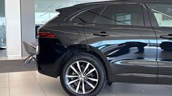 2023 (23) JAGUAR F-PACE 2.0 P250 R-Dynamic SE Black 5dr Auto AWD 5282154