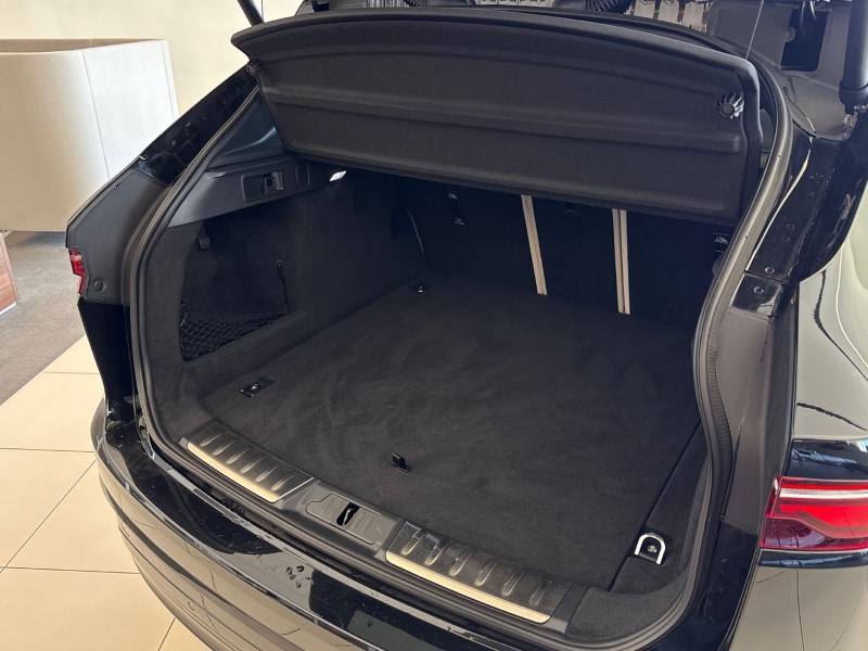 2023 (23) JAGUAR F-PACE 2.0 P250 R-Dynamic SE Black 5dr Auto AWD 5282140