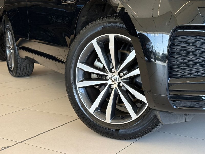 2023 (23) JAGUAR F-PACE 2.0 P250 R-Dynamic SE Black 5dr Auto AWD 5282145