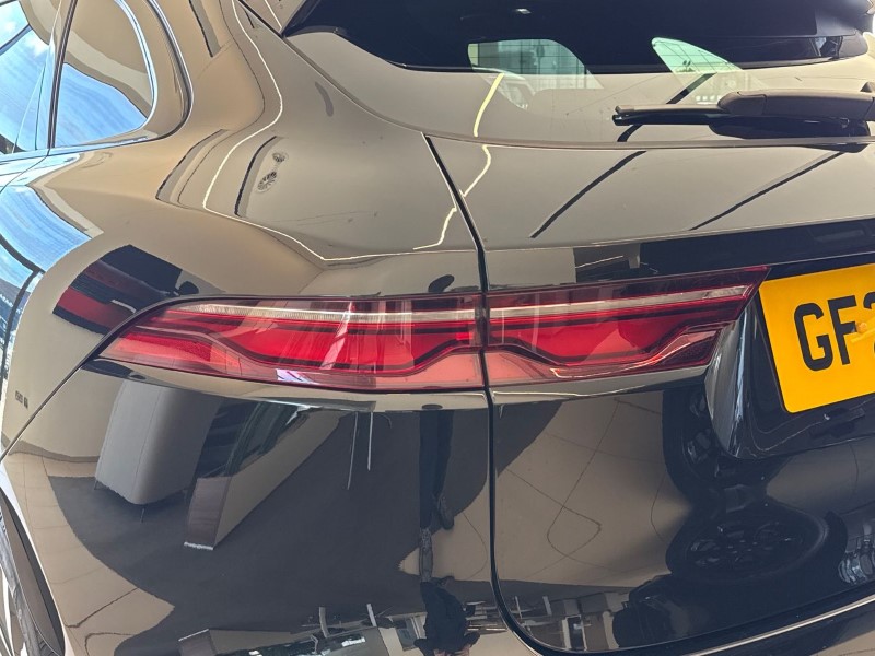 2023 (23) JAGUAR F-PACE 2.0 P250 R-Dynamic SE Black 5dr Auto AWD 5282121