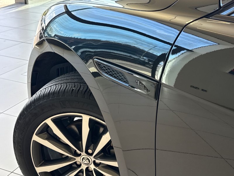 2023 (23) JAGUAR F-PACE 2.0 P250 R-Dynamic SE Black 5dr Auto AWD 5282122