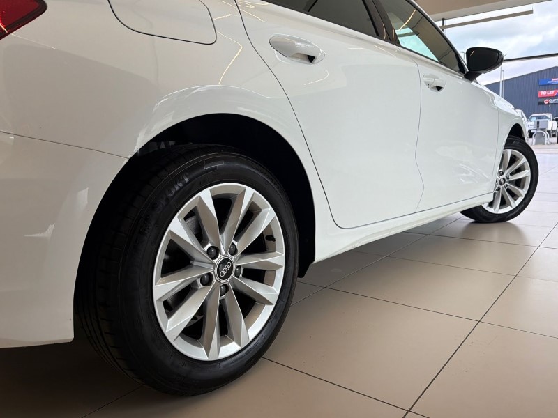 2022 (22) AUDI A3 30 TFSI Technik 5dr 5293162