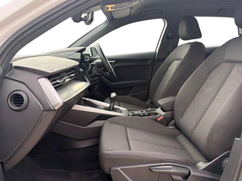 2022 (22) AUDI A3 30 TFSI Technik 5dr 5293126