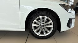 2022 (22) AUDI A3 30 TFSI Technik 5dr 5293131