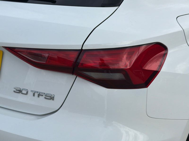 2022 (22) AUDI A3 30 TFSI Technik 5dr 5293161