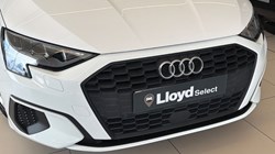 2022 (22) AUDI A3 30 TFSI Technik 5dr 5293157