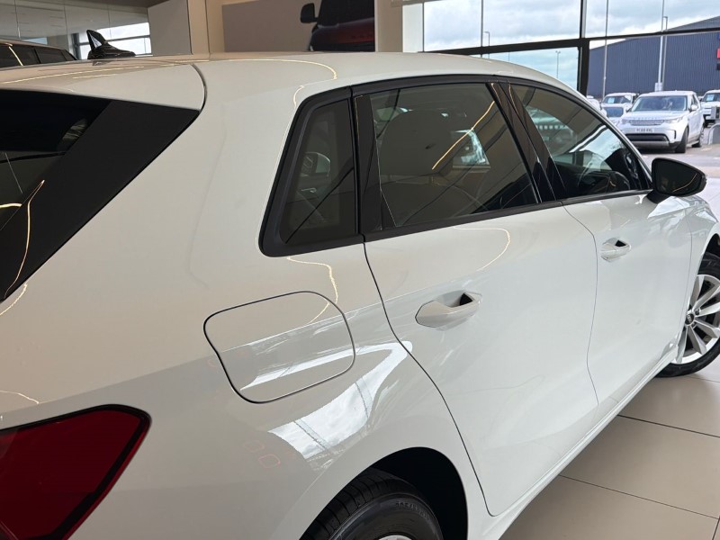 2022 (22) AUDI A3 30 TFSI Technik 5dr 5293165