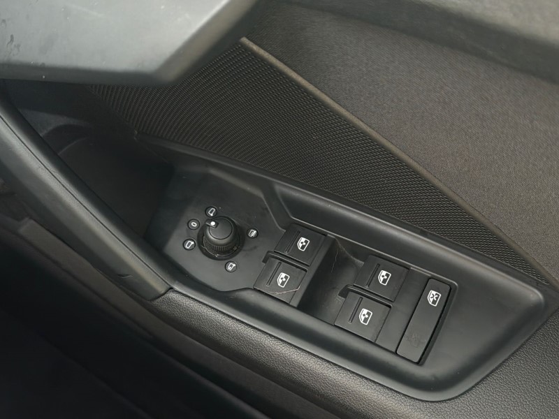 2022 (22) AUDI A3 30 TFSI Technik 5dr 5293145