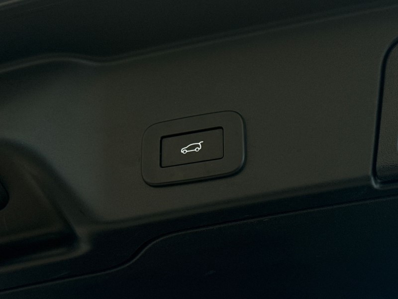 2022 (22) LAND ROVER RANGE ROVER EVOQUE 2.0 D200 R-Dynamic SE 5dr Auto 5274187