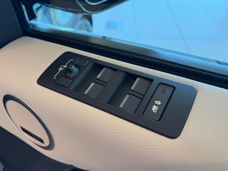 2024 (74) LAND ROVER DISCOVERY 3.0 D350 Dynamic SE 5dr Auto 5326105