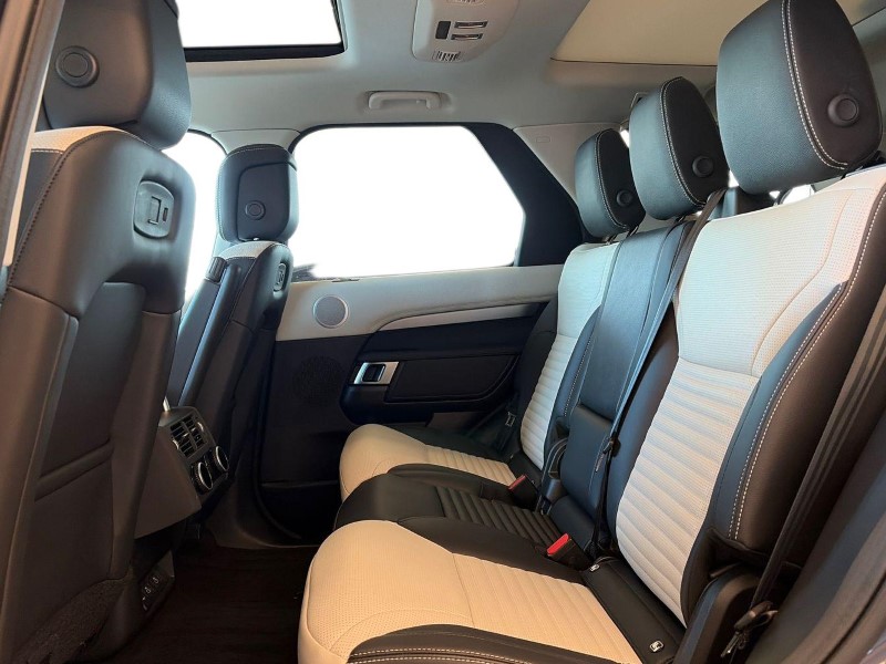 2024 (74) LAND ROVER DISCOVERY 3.0 D350 Dynamic SE 5dr Auto 5326085