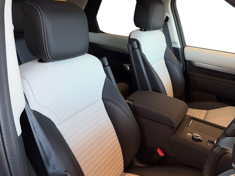 2024 (74) LAND ROVER DISCOVERY 3.0 D350 Dynamic SE 5dr Auto 5326108