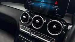2020 (20) MERCEDES-BENZ GLC 300 4Matic Sport 5dr 9G-Tronic 5304452