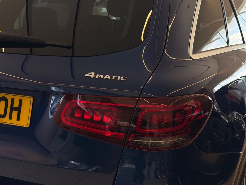 2020 (20) MERCEDES-BENZ GLC 300 4Matic Sport 5dr 9G-Tronic 5304462