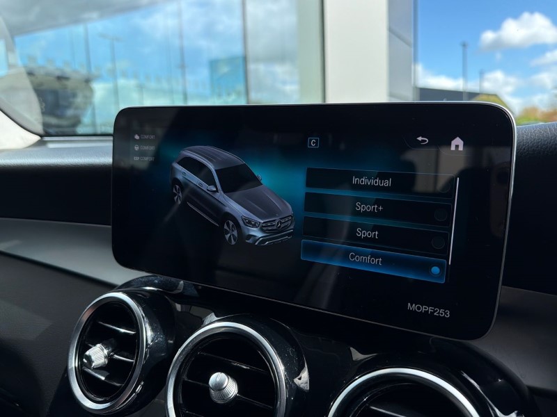 2020 (20) MERCEDES-BENZ GLC 300 4Matic Sport 5dr 9G-Tronic 5304450