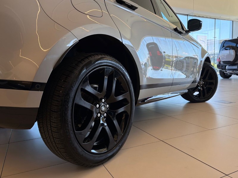 2025 (74) LAND ROVER RANGE ROVER EVOQUE 2.0 D200 Autobiography 5dr Auto [Revised] 5323634