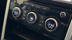 2019 (69) LAND ROVER DISCOVERY 3.0 SDV6 HSE 5dr Auto 5301263