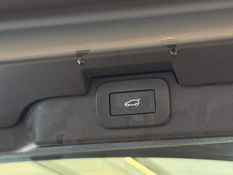 2023 (73) LAND ROVER COMMERCIAL DISCOVERY 3.0 D300 Dynamic HSE Commercial Auto 5300266