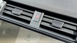 2023 (73) LAND ROVER COMMERCIAL DISCOVERY 3.0 D300 Dynamic HSE Commercial Auto 5300260