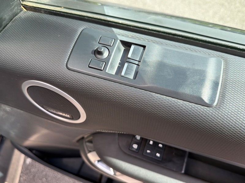 2023 (73) LAND ROVER COMMERCIAL DISCOVERY 3.0 D300 Dynamic HSE Commercial Auto 5300248