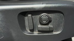 2023 (73) LAND ROVER COMMERCIAL DISCOVERY 3.0 D300 Dynamic HSE Commercial Auto 5300249