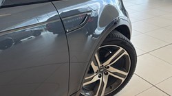 2023 (73) LAND ROVER COMMERCIAL DISCOVERY 3.0 D300 Dynamic HSE Commercial Auto 5300275