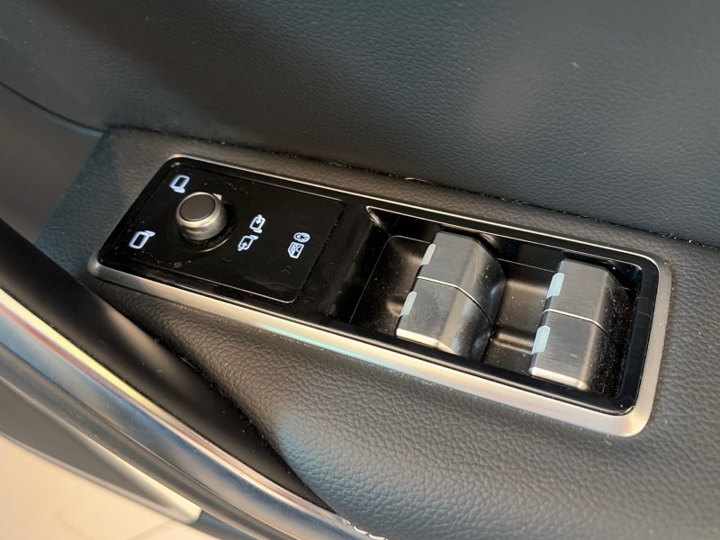 2024 (74) JAGUAR F-PACE 2.0 P400e R-Dynamic HSE Black 5dr Auto AWD 5284408