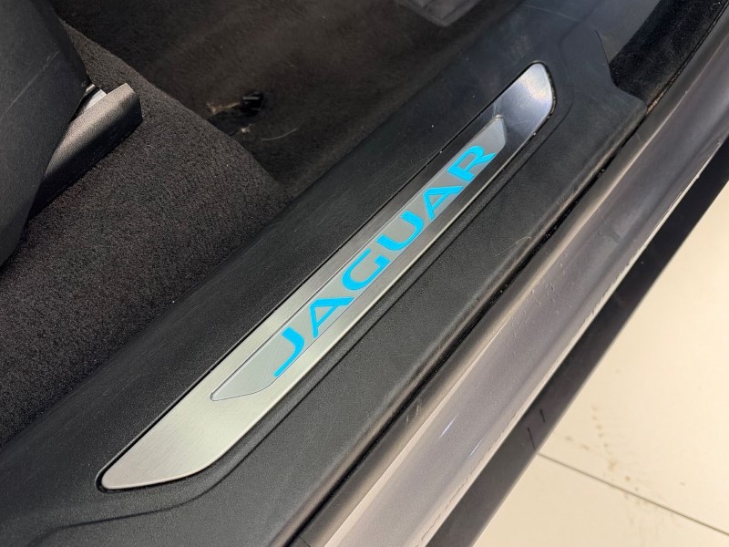 2024 (74) JAGUAR F-PACE 2.0 P400e R-Dynamic HSE Black 5dr Auto AWD 5284426