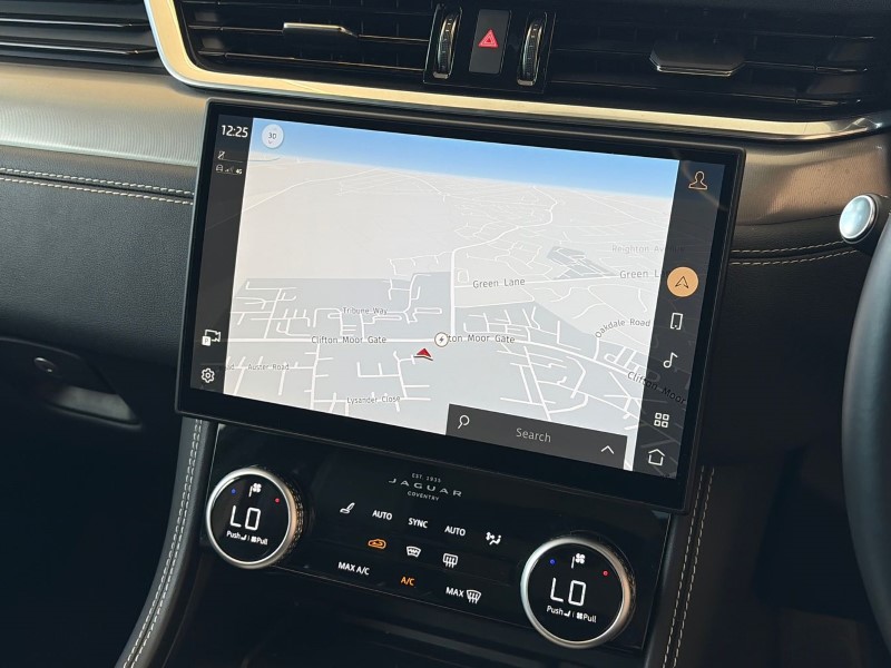 2024 (74) JAGUAR F-PACE 2.0 P400e R-Dynamic HSE Black 5dr Auto AWD 5284416