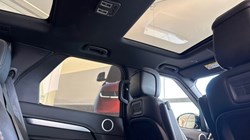 2021 (21) LAND ROVER DISCOVERY 3.0 D300 R-Dynamic SE 5dr Auto 5294234