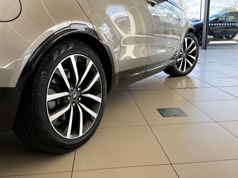 2021 (21) LAND ROVER DISCOVERY 3.0 D300 R-Dynamic SE 5dr Auto 5294261