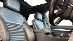 2021 (21) LAND ROVER DISCOVERY 3.0 D300 R-Dynamic SE 5dr Auto 5294239