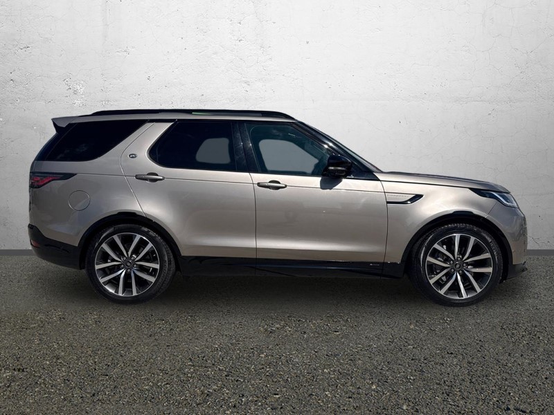 2021 (21) LAND ROVER DISCOVERY 3.0 D300 R-Dynamic SE 5dr Auto 5294218