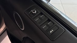 2021 (21) LAND ROVER DISCOVERY 3.0 D300 R-Dynamic SE 5dr Auto 5294236