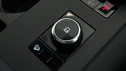 2021 (21) LAND ROVER DISCOVERY 3.0 D300 R-Dynamic SE 5dr Auto 5294249