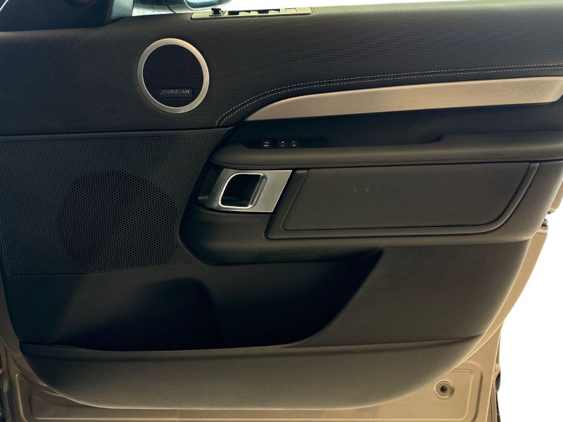 2021 (21) LAND ROVER DISCOVERY 3.0 D300 R-Dynamic SE 5dr Auto 5294235