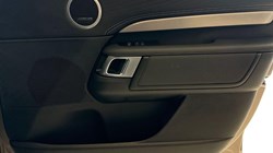 2021 (21) LAND ROVER DISCOVERY 3.0 D300 R-Dynamic SE 5dr Auto 5294235