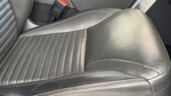 2021 (21) LAND ROVER DISCOVERY 3.0 D300 R-Dynamic SE 5dr Auto 5294238