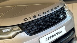 2021 (21) LAND ROVER DISCOVERY 3.0 D300 R-Dynamic SE 5dr Auto 5294256