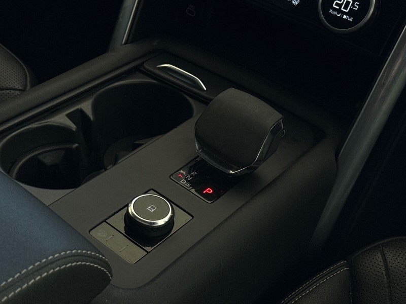 2021 (21) LAND ROVER DISCOVERY 3.0 D300 R-Dynamic SE 5dr Auto 5294226