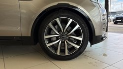 2021 (21) LAND ROVER DISCOVERY 3.0 D300 R-Dynamic SE 5dr Auto 5294221