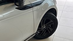 2021 (21) LAND ROVER RANGE ROVER EVOQUE 2.0 P200 R-Dynamic S 5dr Auto 5304639