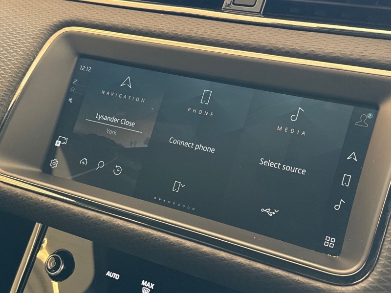 2021 (21) LAND ROVER RANGE ROVER EVOQUE 2.0 P200 R-Dynamic S 5dr Auto 5304622