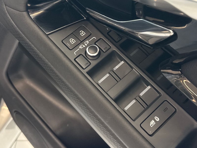 2021 (21) LAND ROVER RANGE ROVER EVOQUE 2.0 P200 R-Dynamic S 5dr Auto 5304615